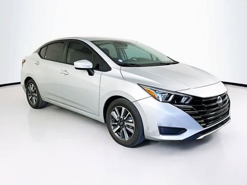 Used 2023 Nissan Versa SV image 23