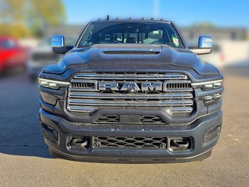 New 2026 RAM 2500 Laramie w/ Sport Appearance Package AWD/4WD image 8