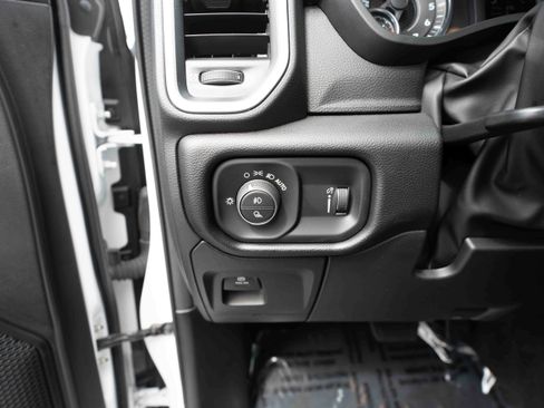 Used 2023 RAM 1500 Big Horn AWD/4WD image 11