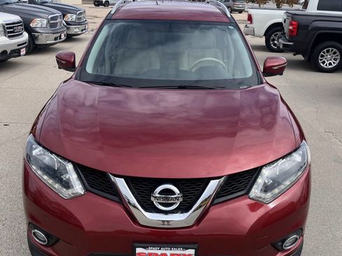 Used 2014 Nissan Rogue SL image 2