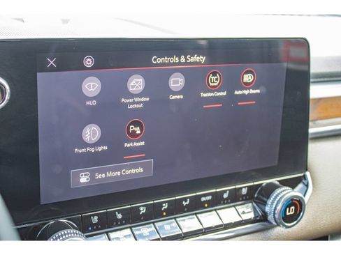 Used 2024 GMC Canyon Denali AWD/4WD image 44