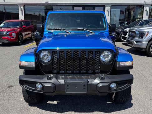 Used 2021 Jeep Gladiator Willys image 2