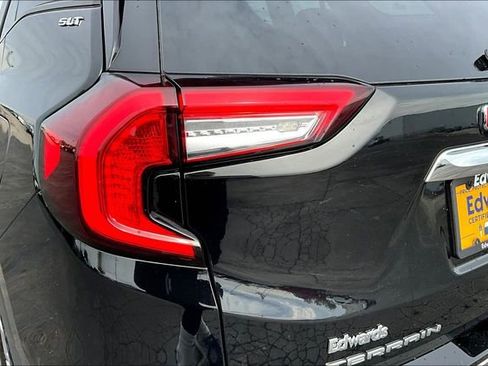 Used 2024 GMC Terrain SLT AWD/4WD image 23