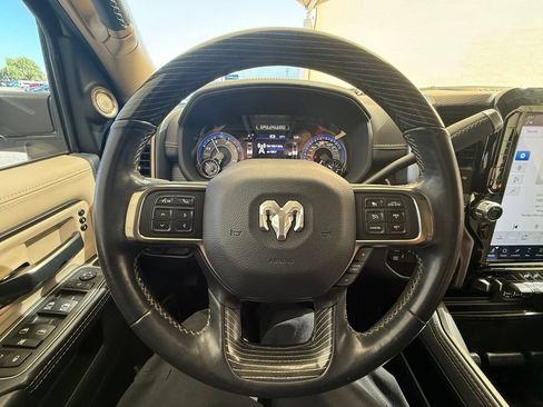 Used 2022 RAM 2500 Limited AWD/4WD image 16