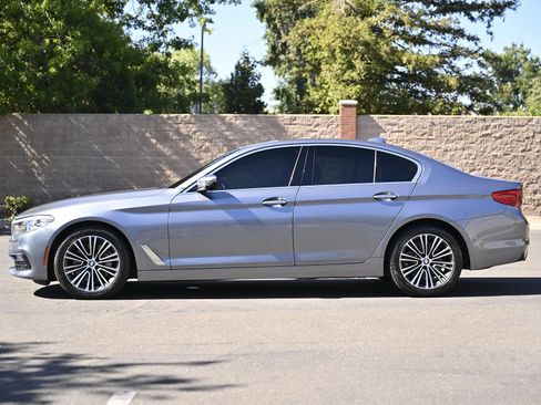 Used 2018 BMW 530i RWD image 8