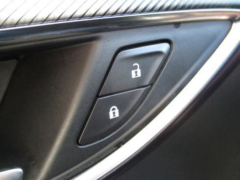 Used 2025 Buick Envision Sport Touring image 30