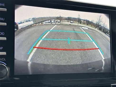 Used 2022 Toyota Sienna LE image 13