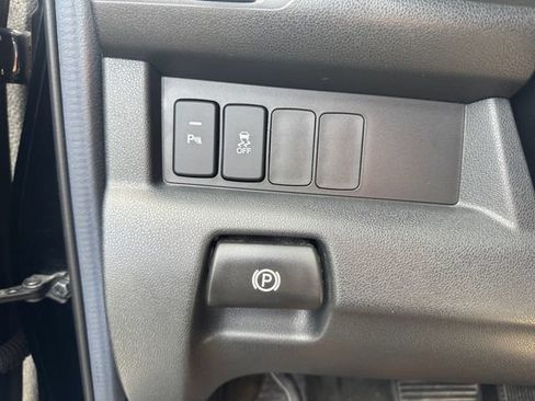 Used 2014 Honda Pilot Touring image 17