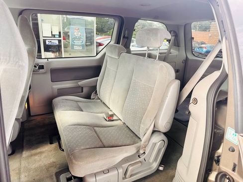 Used 2006 Ford Freestar SE FWD image 13