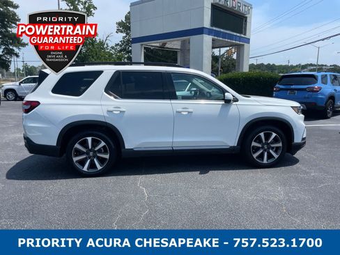 Used 2025 Honda Pilot Elite image 6