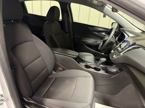 Used 2023 Chevrolet Malibu LT image 27