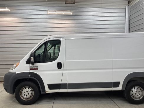 Used 2018 RAM ProMaster 1500 FWD image 3