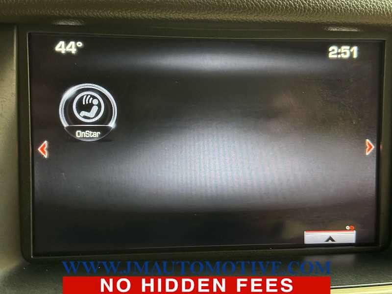Used 2015 GMC Yukon Denali w/ Touring Package AWD/4WD image 29
