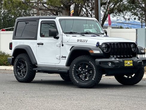 Used 2022 Jeep Wrangler Willys image 2