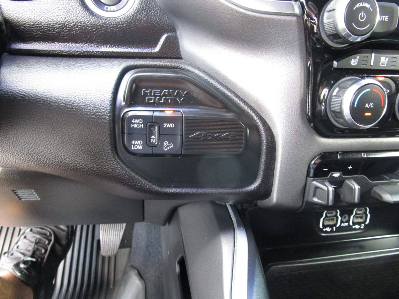 Used 2022 RAM 2500 Laramie w/ Night Edition AWD/4WD image 17