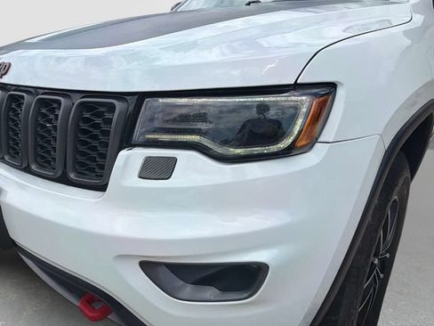 Used 2017 Jeep Grand Cherokee Trailhawk w/ Trailhawk Luxury Group AWD/4WD image 10