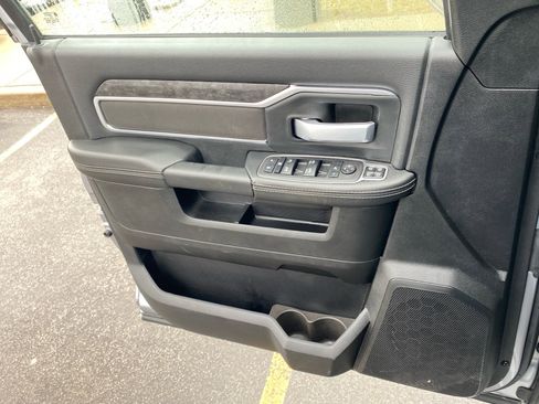 Used 2024 RAM 2500 Big Horn w/ Bed Utility Group image 20