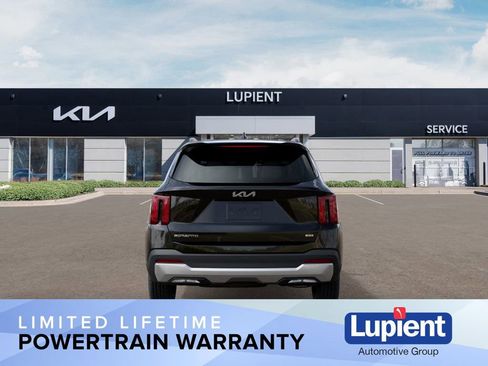 New 2026 Kia Sorento S image 8