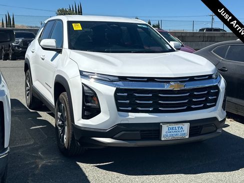 Used 2026 Chevrolet Equinox LT AWD/4WD image 1