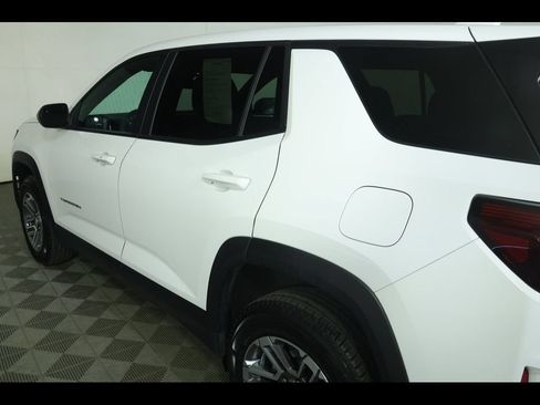 Used 2025 GMC Terrain Elevation AWD/4WD image 17