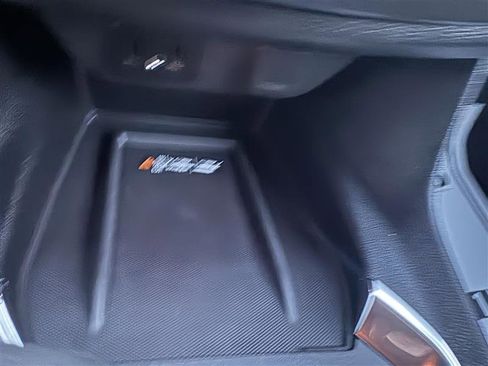 Used 2023 Chevrolet Traverse LT image 18