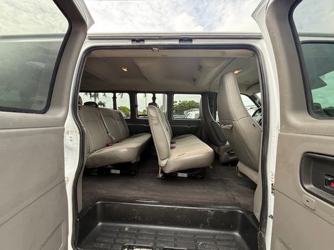 Used 2020 Chevrolet Express 3500 LT w/ LT Preferred Equipment Group image 23