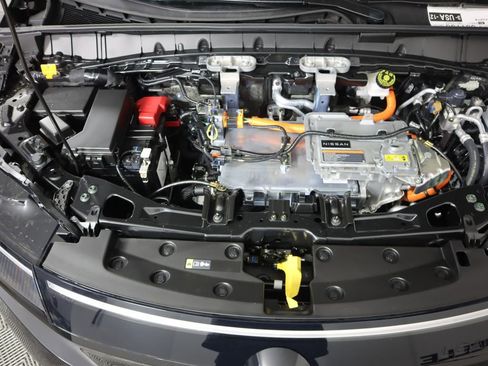 New 2026 Nissan Leaf Platinum+ image 38