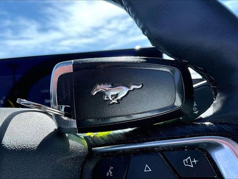 Used 2024 Ford Mustang Convertible image 13