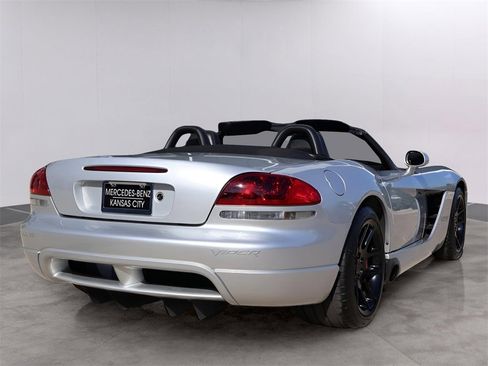 Used 2003 Dodge Viper SRT-10 image 7