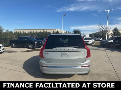 Certified 2024 Volvo XC90 B6 Ultimate image 5