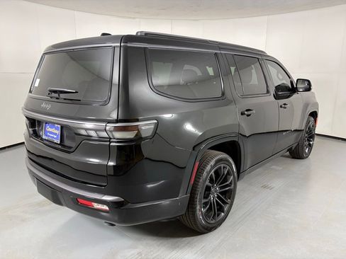 New 2026 Jeep Grand Wagoneer Summit w/ Premium Group III AWD/4WD image 8