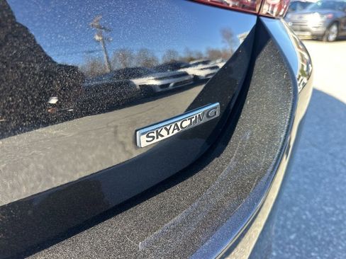 Used 2025 MAZDA MAZDA3 s image 29