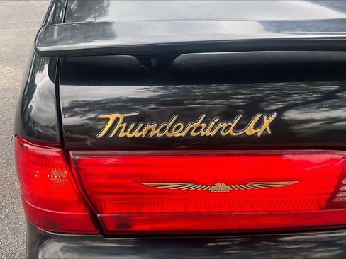 Used 1997 Ford Thunderbird LX image 9