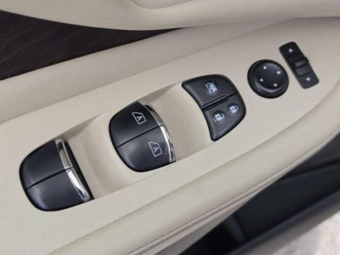 Used 2020 Nissan Murano Platinum FWD image 25