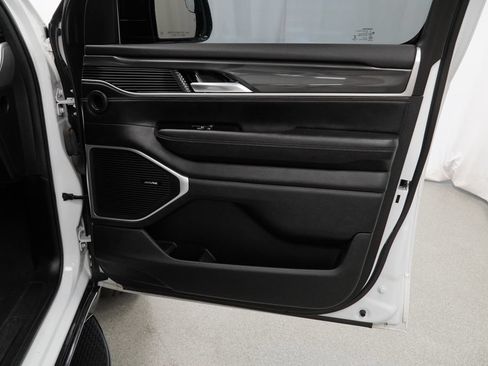 Certified 2023 Jeep Wagoneer 4WD w/ Premium Group I image 45