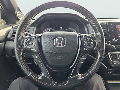 Certified 2022 Honda Ridgeline Black Edition image 34