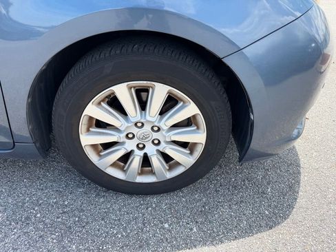 Used 2014 Toyota Sienna Limited w/ Limited Premium Package image 3