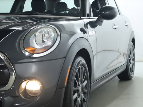 Used 2015 MINI Cooper S image 4