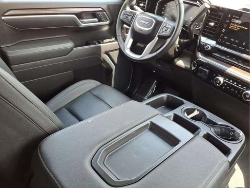 Used 2026 GMC Sierra 1500 SLT RWD image 10