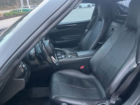 Used 2018 MAZDA MX-5 Miata RF Grand Touring image 23