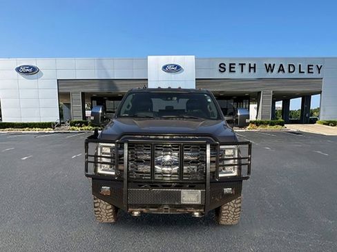 Used 2019 Ford F350 Lariat w/ Lariat Ultimate Package image 2