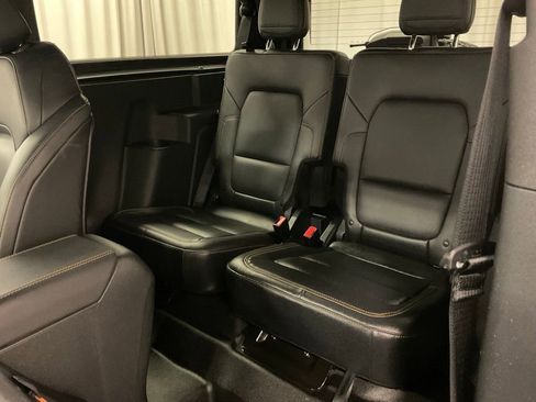 Used 2024 Ford Bronco Badlands AWD/4WD image 10