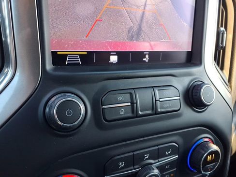 Used 2019 Chevrolet Silverado 1500 LTZ w/ LTZ Plus Package image 26