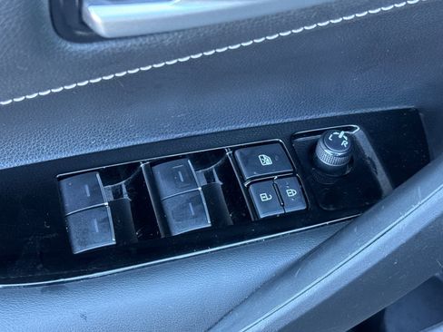 Certified 2023 Toyota Corolla SE image 18