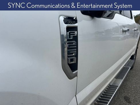 Used 2019 Ford F250 XLT w/ XLT Premium Package image 8