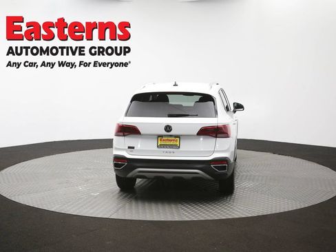 Used 2024 Volkswagen Taos SE FWD image 36