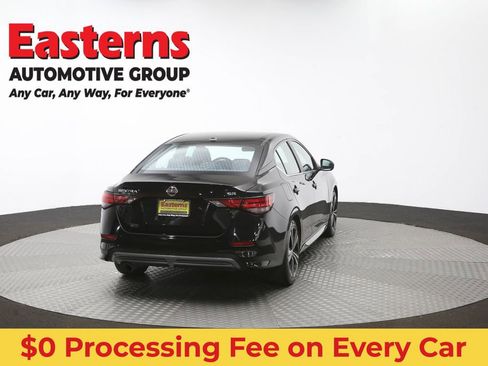 Used 2023 Nissan Sentra SR w/ SR Premium Package FWD image 40