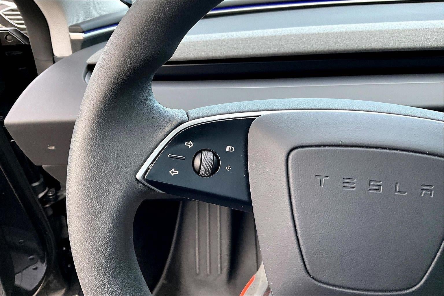 Used 2025 Tesla Model 3 Long Range AWD/4WD image 17