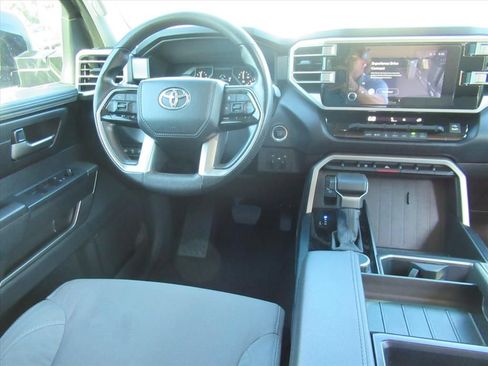 Used 2024 Toyota Tundra SR5 w/ SR5 Convenience Package AWD/4WD image 13