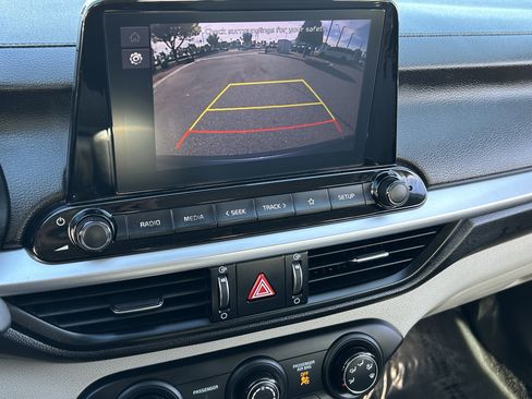 Certified 2023 Kia Forte LXS w/ LXS Technology Package image 28